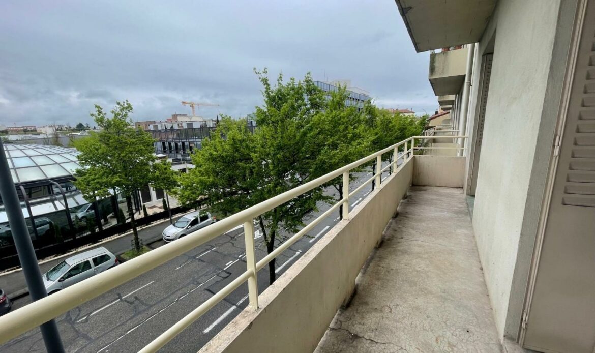 4-13777273850604721707