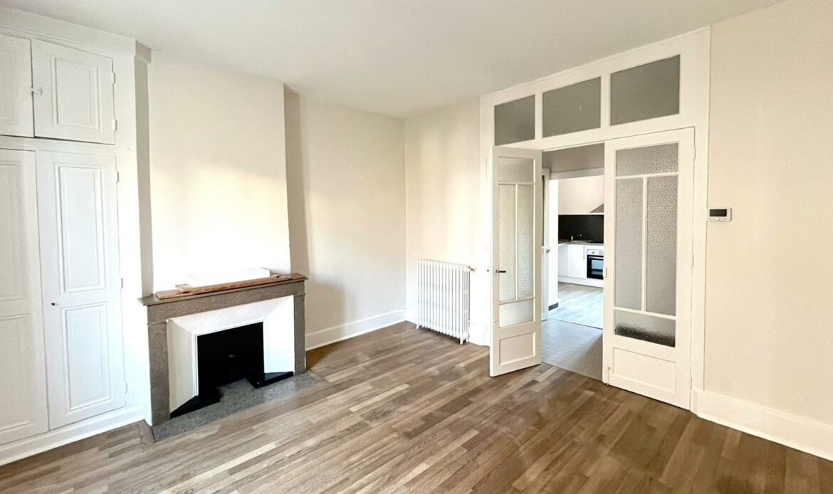 3-11375428233385679240