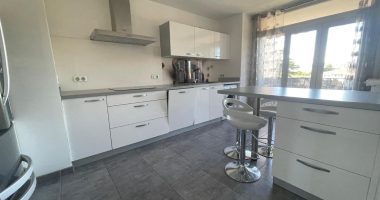 4-9061596637386332693